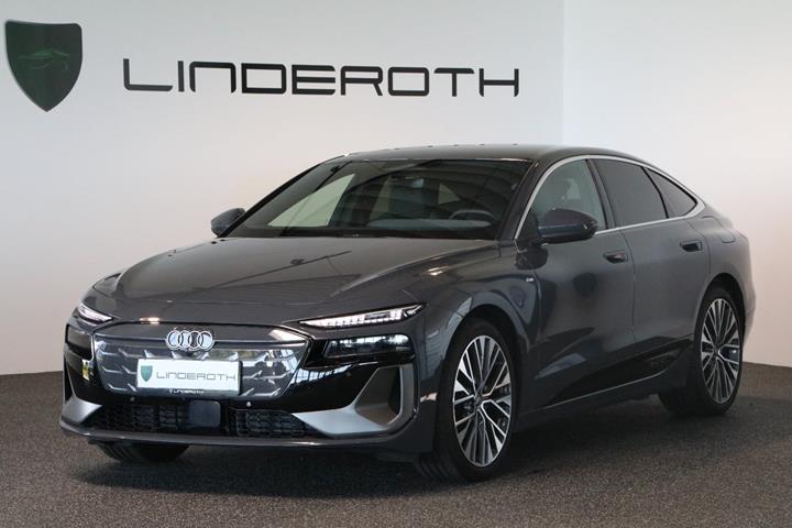 Grå Audi A6 e-tron fra 2025 set udefra