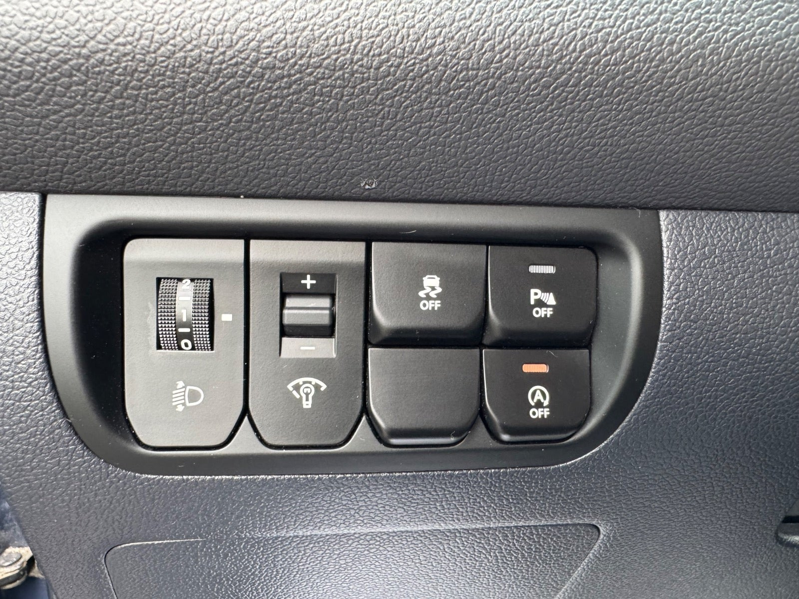 Blå Kia Rio fra 2016