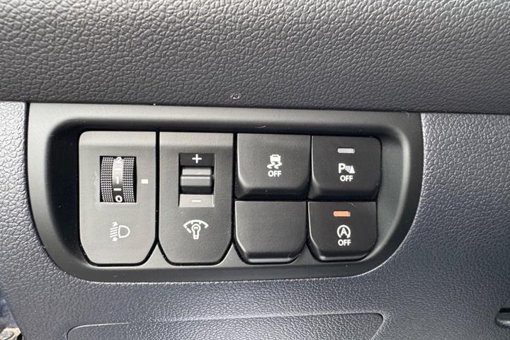 Blå Kia Rio fra 2016
