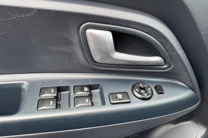 Blå Kia Rio fra 2016