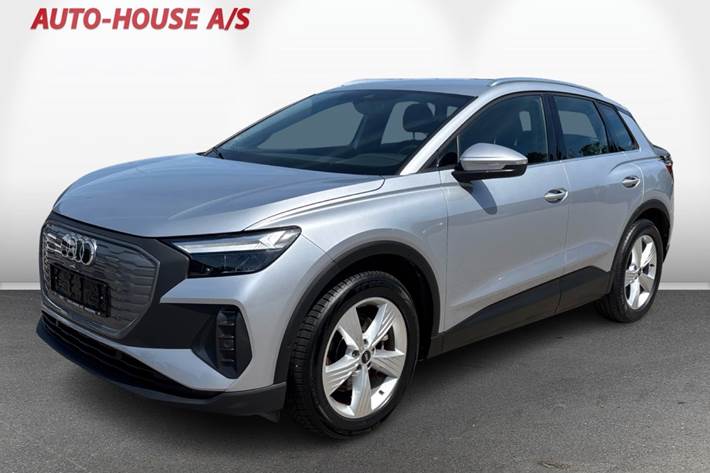 Sølv Audi Q4 e-tron fra 2023