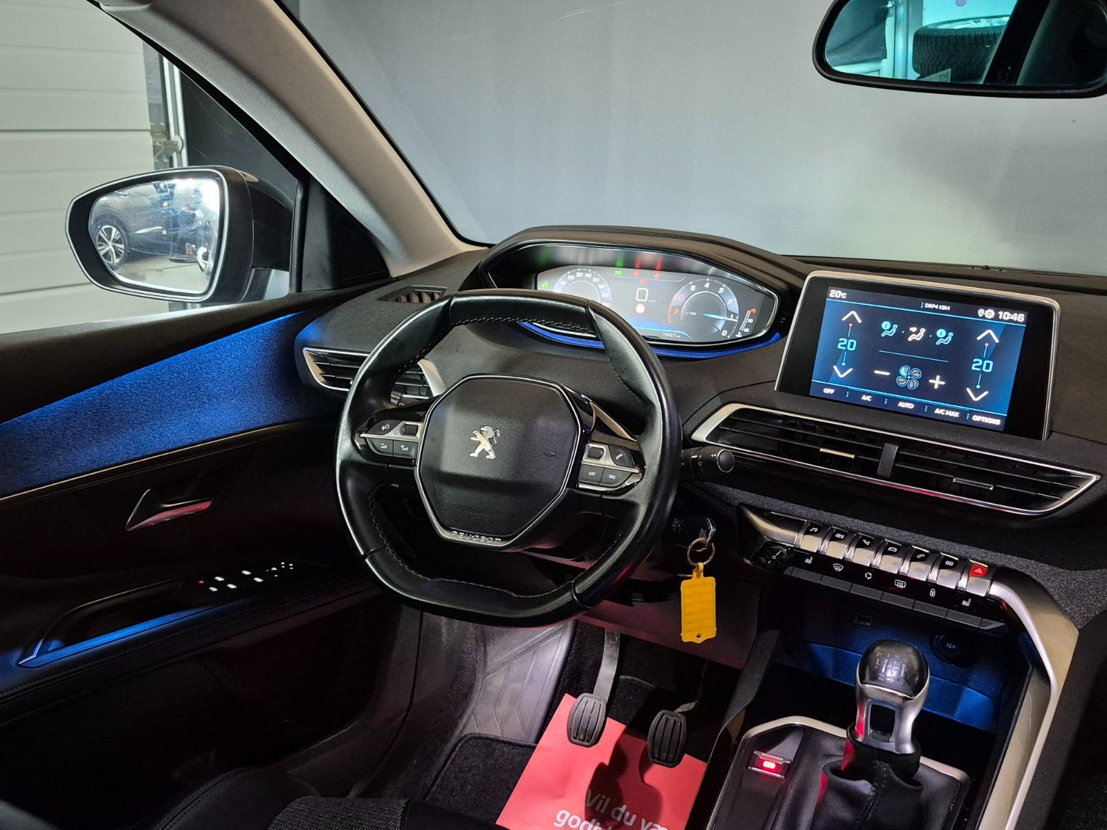 Blå Peugeot 5008 fra 2019