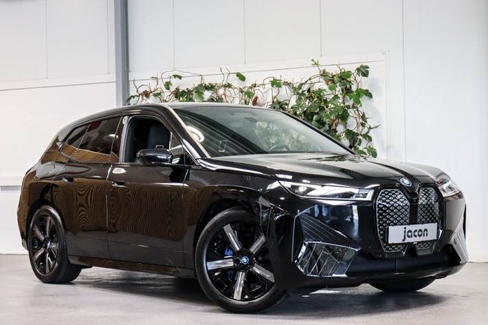 Sort BMW iX fra 2022