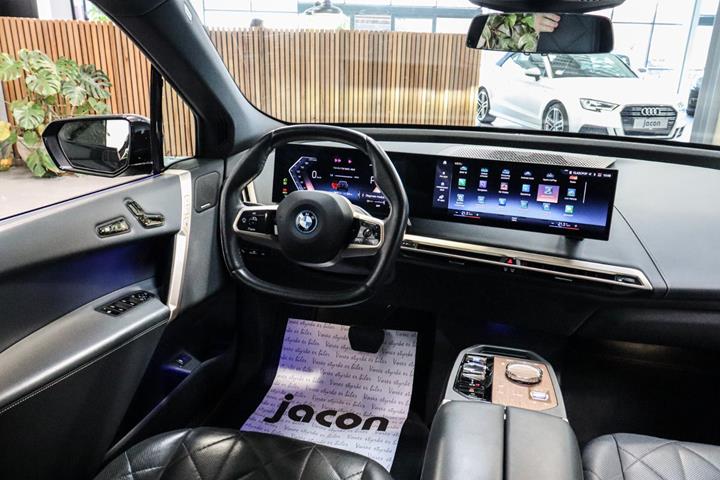 Sort BMW iX fra 2022