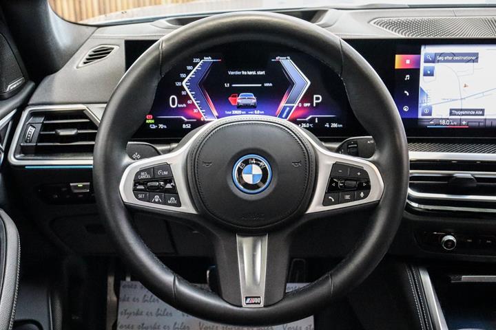 Grå BMW i4 fra 2022