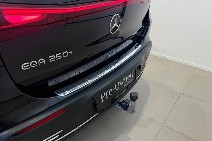 Sort Mercedes EQA250+ fra 2025