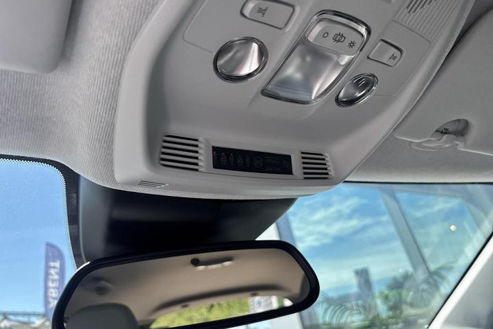Grøn Citroën e-C3 Aircross fra 2025