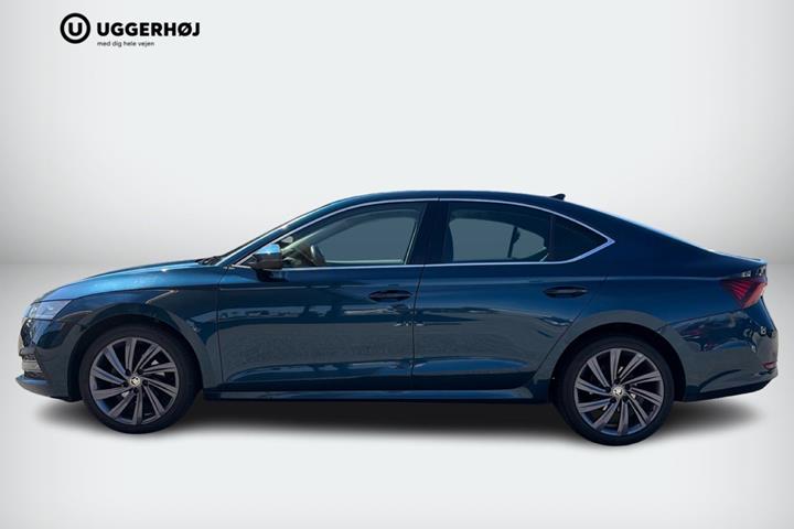 Blå Skoda Octavia fra 2021