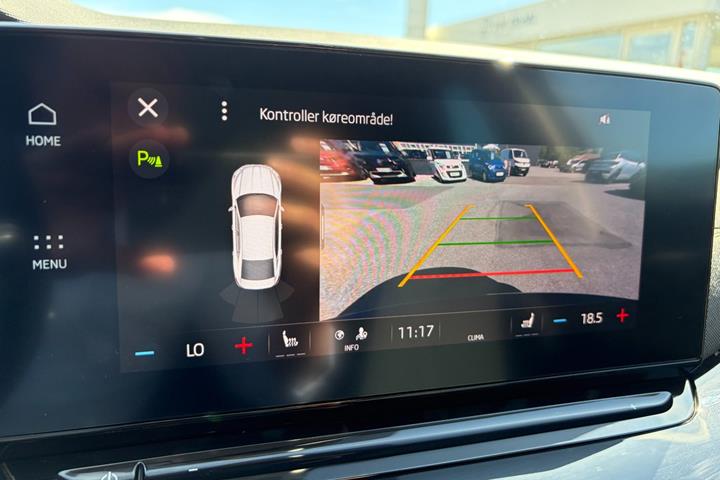 Blå Skoda Octavia fra 2021