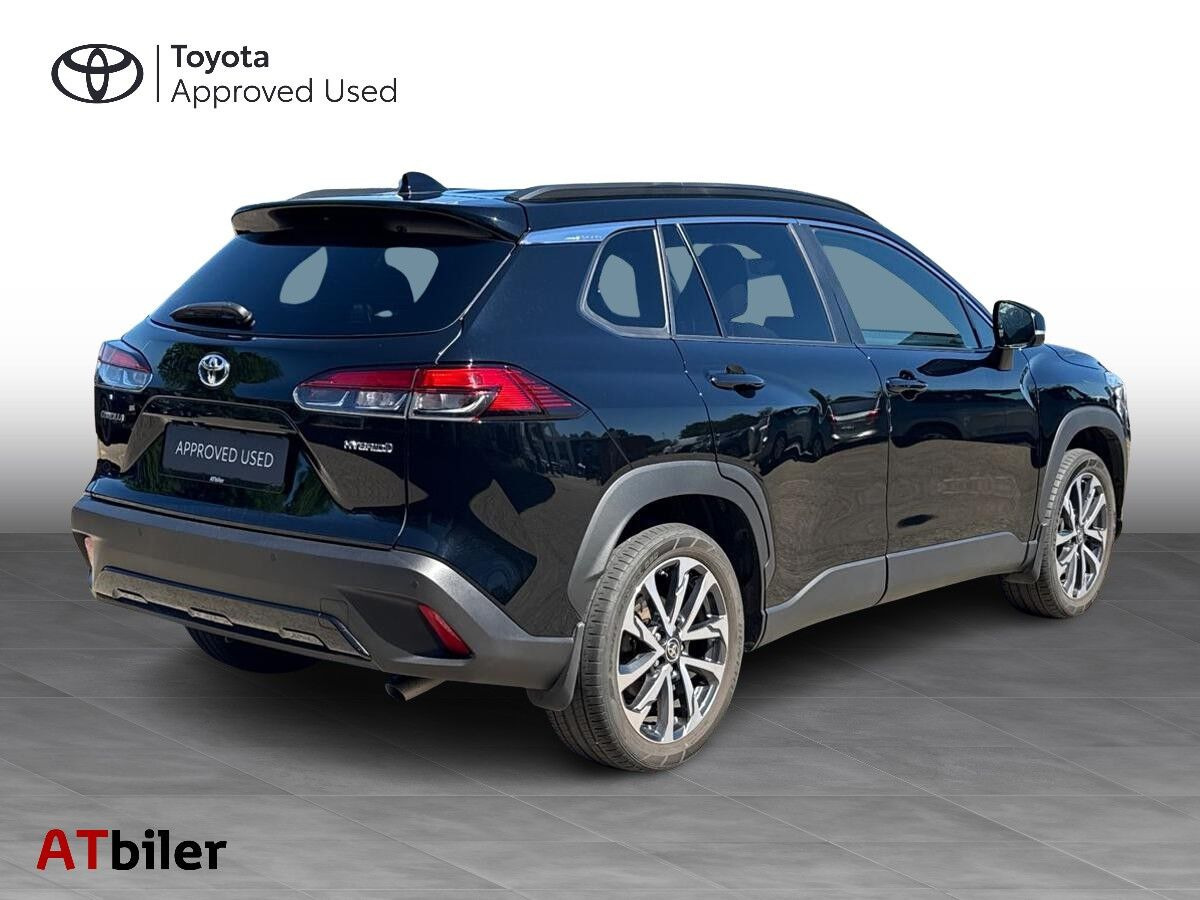 Sort Toyota Corolla Cross fra 2022