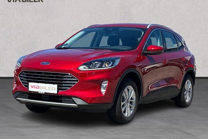 Rød Ford Kuga fra 2021 set udefra