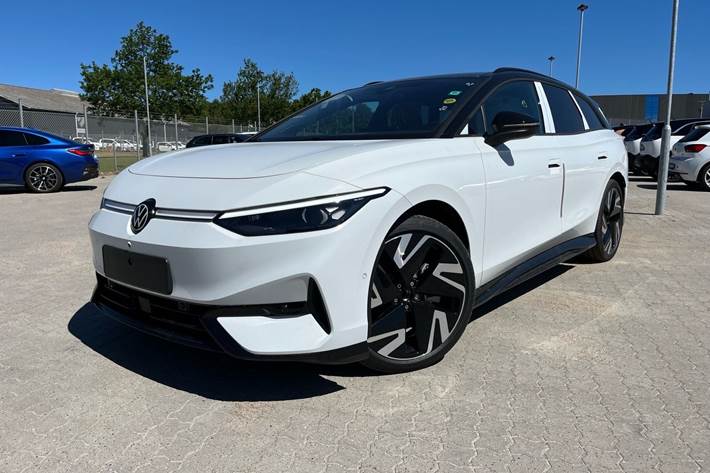 Hvid VW ID.7 fra 2026