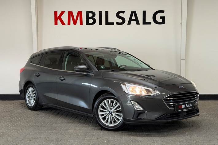 Grå Ford Focus fra 2019