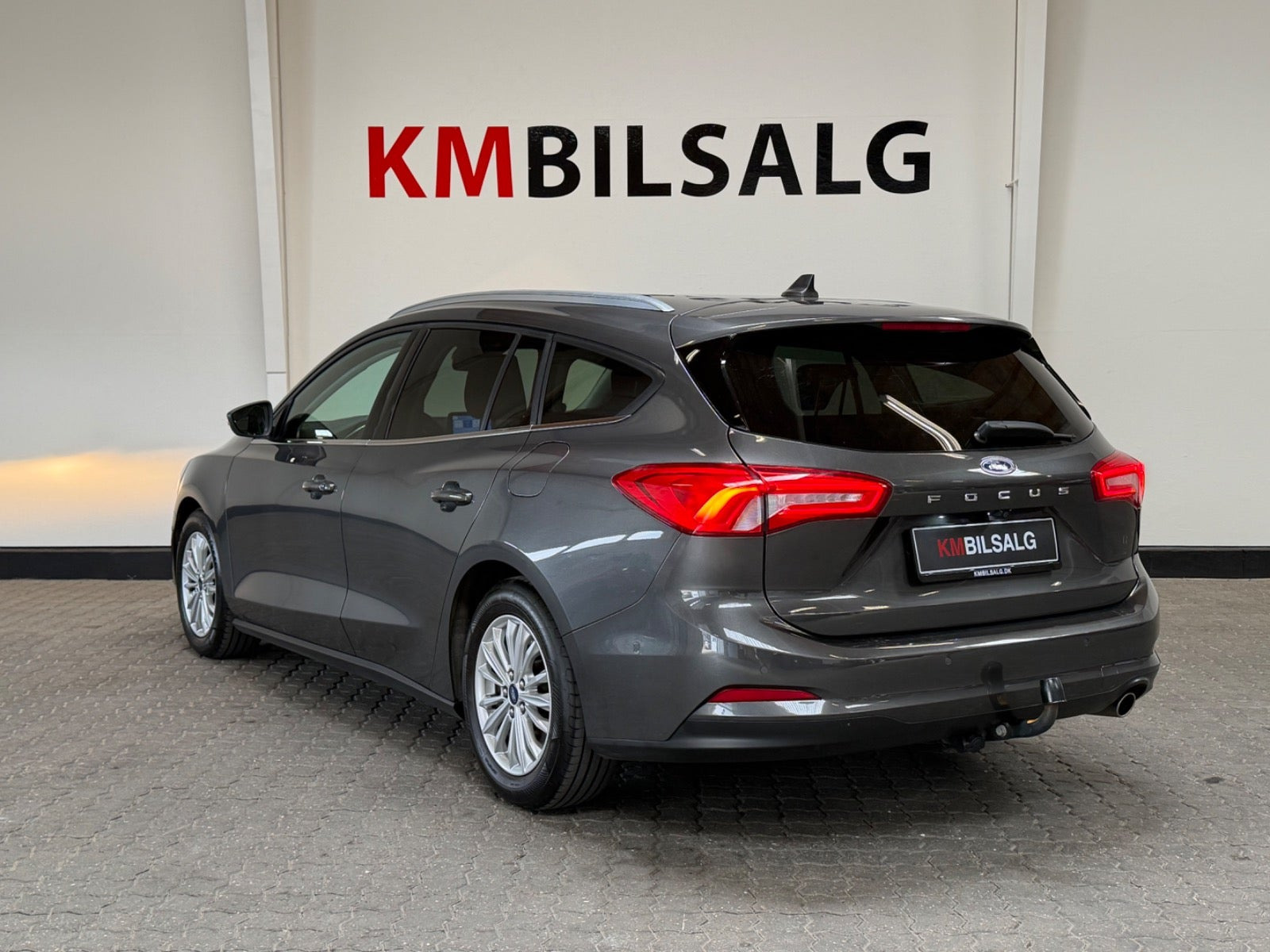 Grå Ford Focus fra 2019