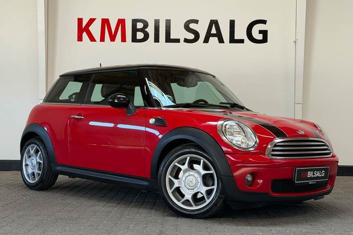 Rød Mini Cooper fra 2008