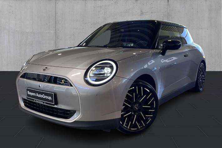 Sølv Mini Cooper SE fra 2025