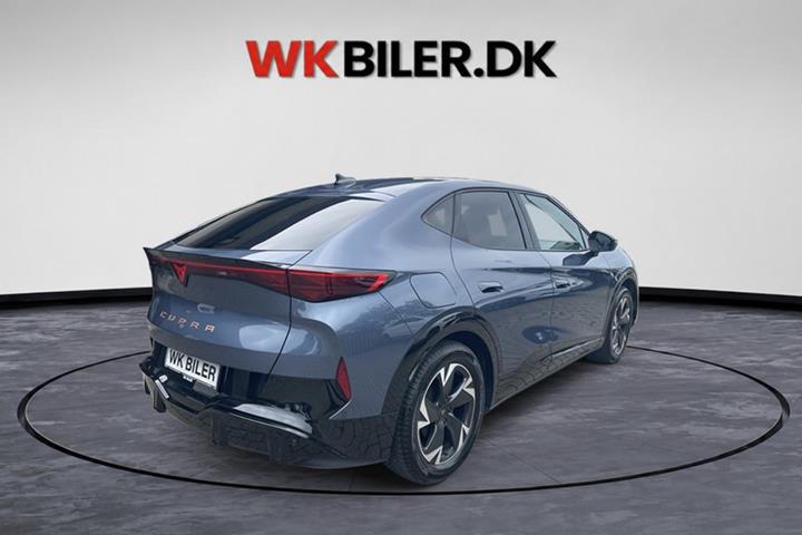 Blå Cupra Tavascan fra 2025