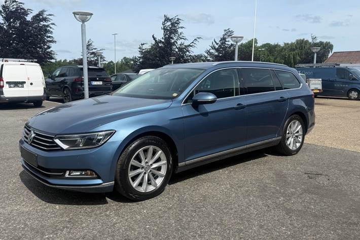 undefined VW Passat fra 2018 set udefra
