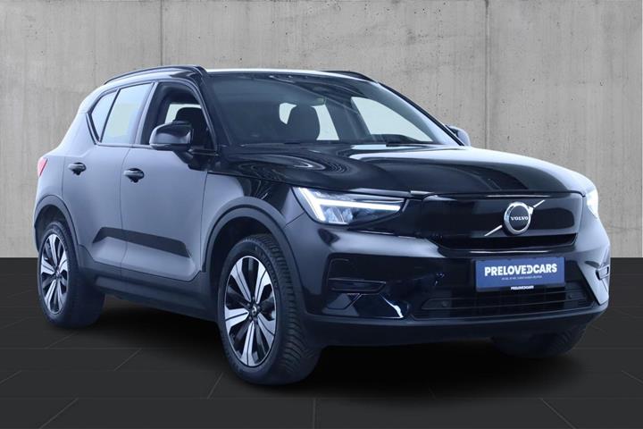 Sort Volvo XC40 fra 2023