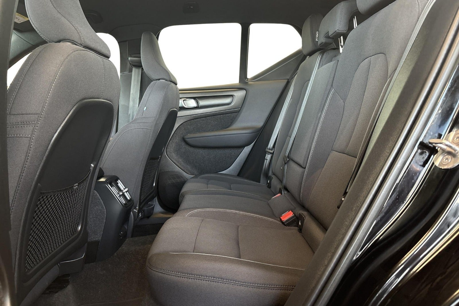 Sort Volvo XC40 fra 2023