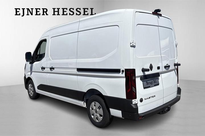 Hvid Renault Master V T33 fra 2025