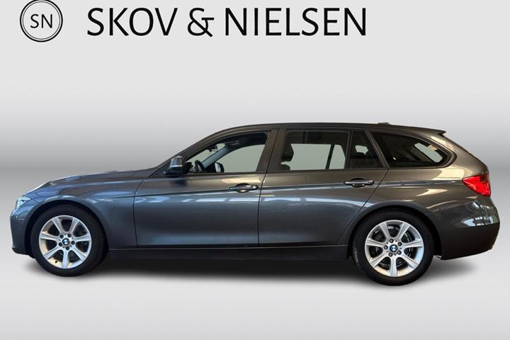 Grå BMW 320d fra 2014
