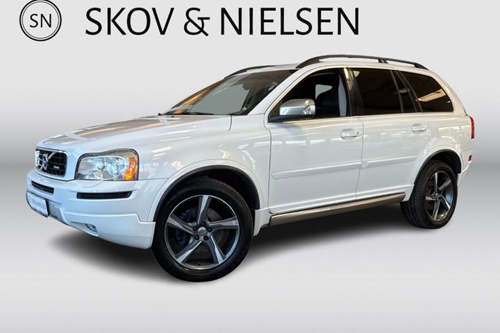Hvid Volvo XC90 fra 2011 set udefra