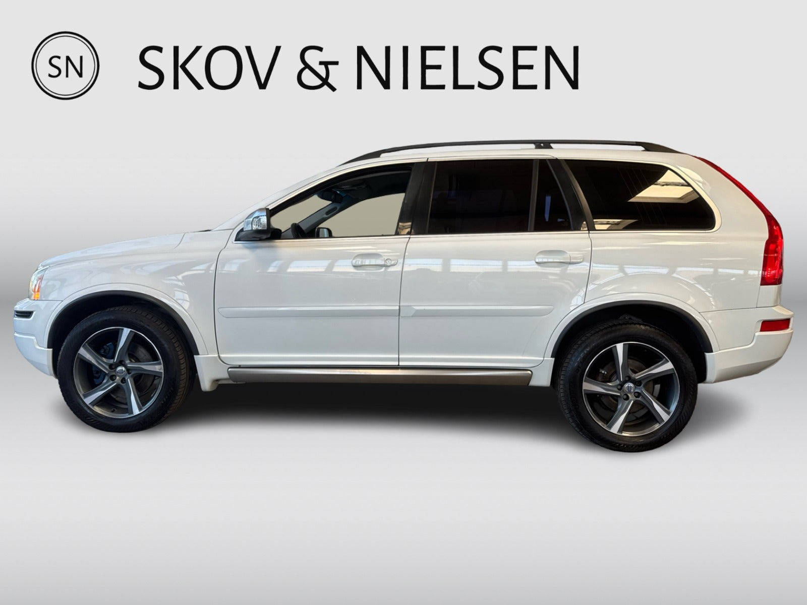 Hvid Volvo XC90 fra 2011