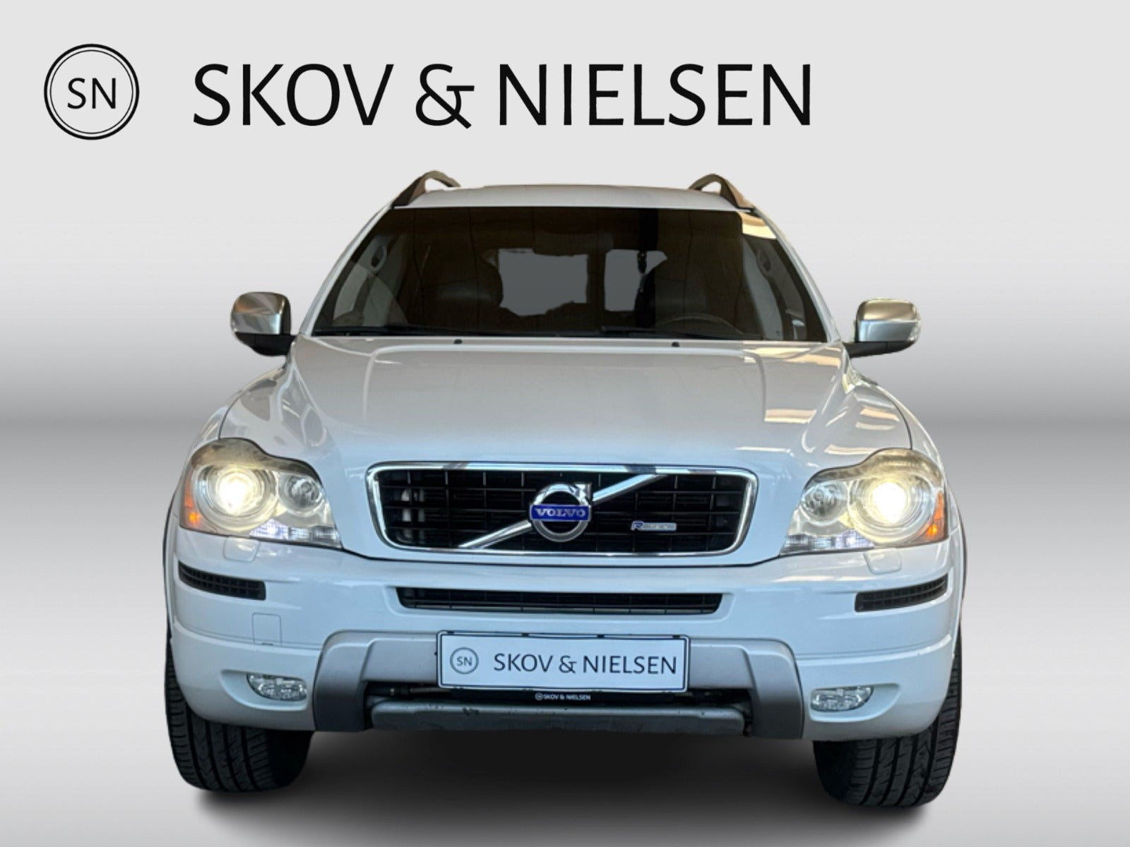 Hvid Volvo XC90 fra 2011