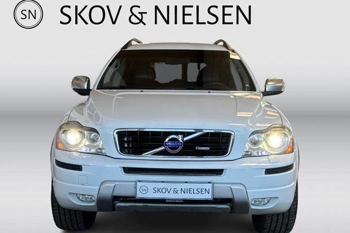 Hvid Volvo XC90 fra 2011