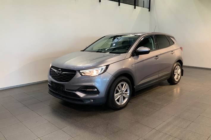 Grå Opel Grandland X fra 2018