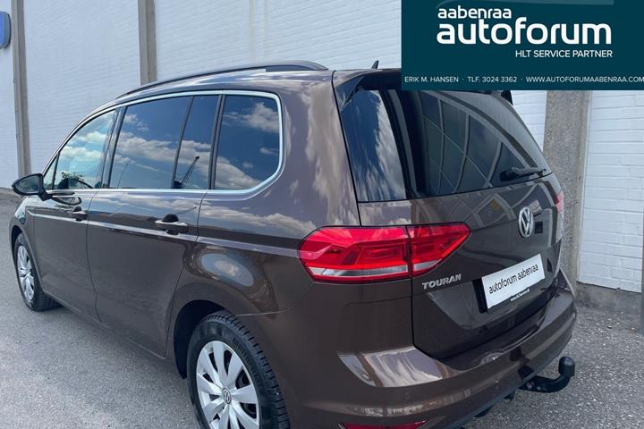 Brun VW Touran fra 2017