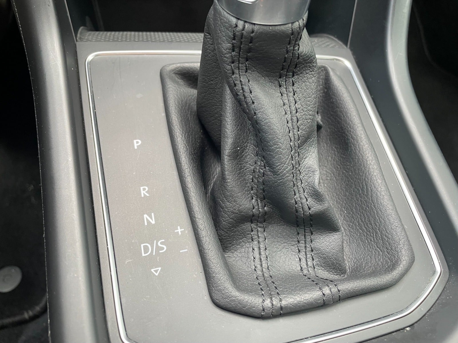 Brun VW Touran fra 2017