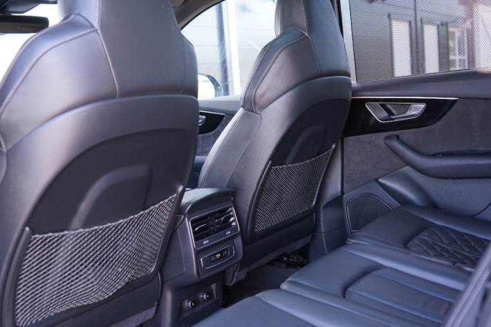 Sort Audi Q7 fra 2021