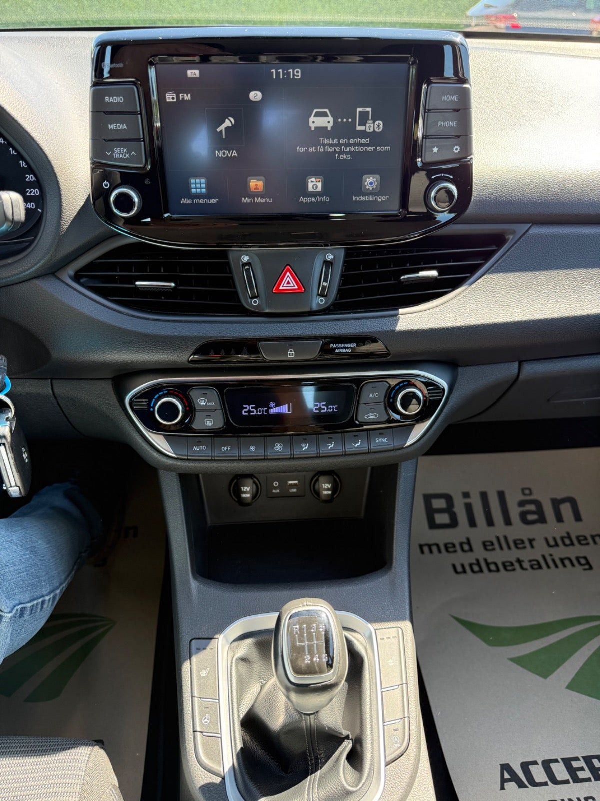 Sølv Hyundai i30 fra 2020