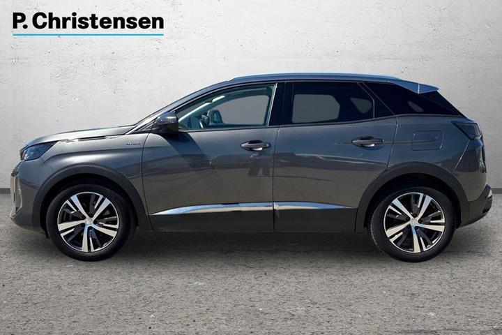 Grå Peugeot 3008 fra 2021