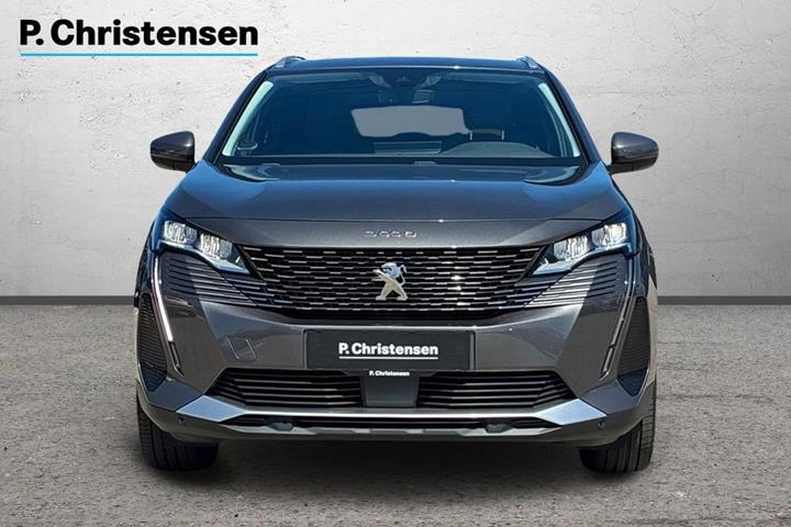 Grå Peugeot 3008 fra 2021
