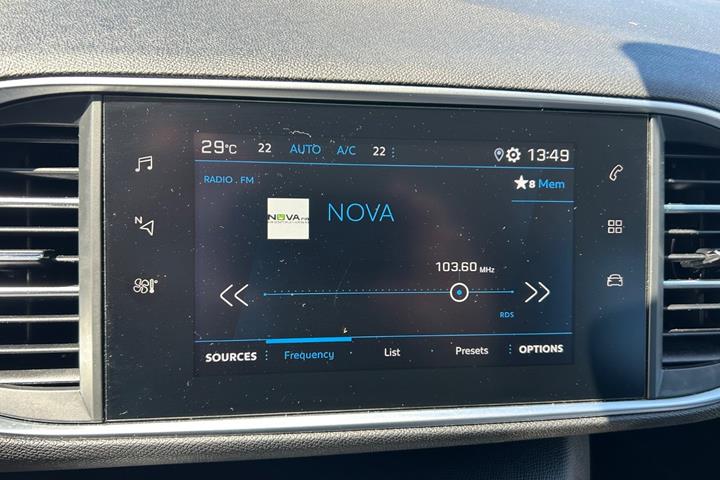 Hvid Peugeot 308 fra 2019