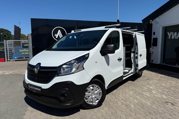 Hvid Renault Trafic T29 fra 2021