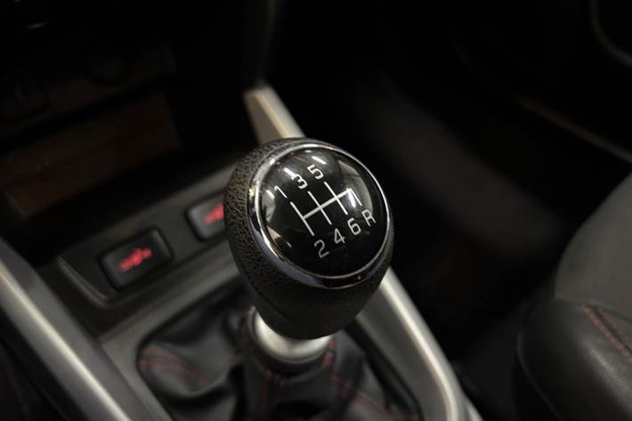 Sort Suzuki Vitara fra 2016
