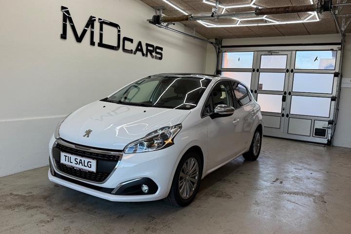 Hvid Peugeot 208 fra 2019