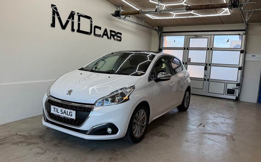Peugeot 208 1,2 PureTech 82 Allure Sky