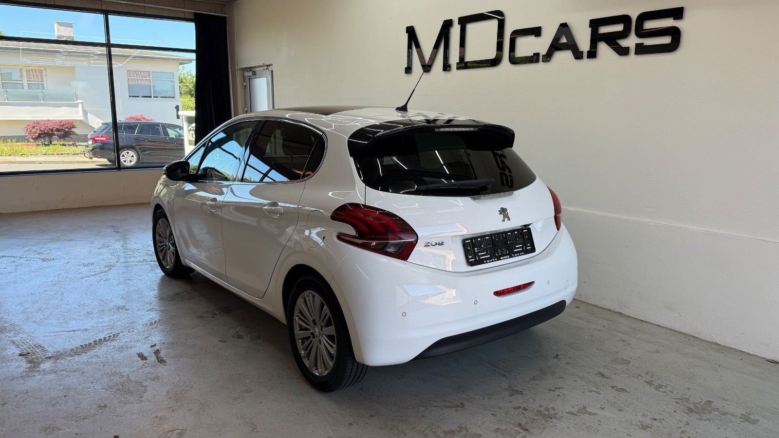 Hvid Peugeot 208 fra 2019