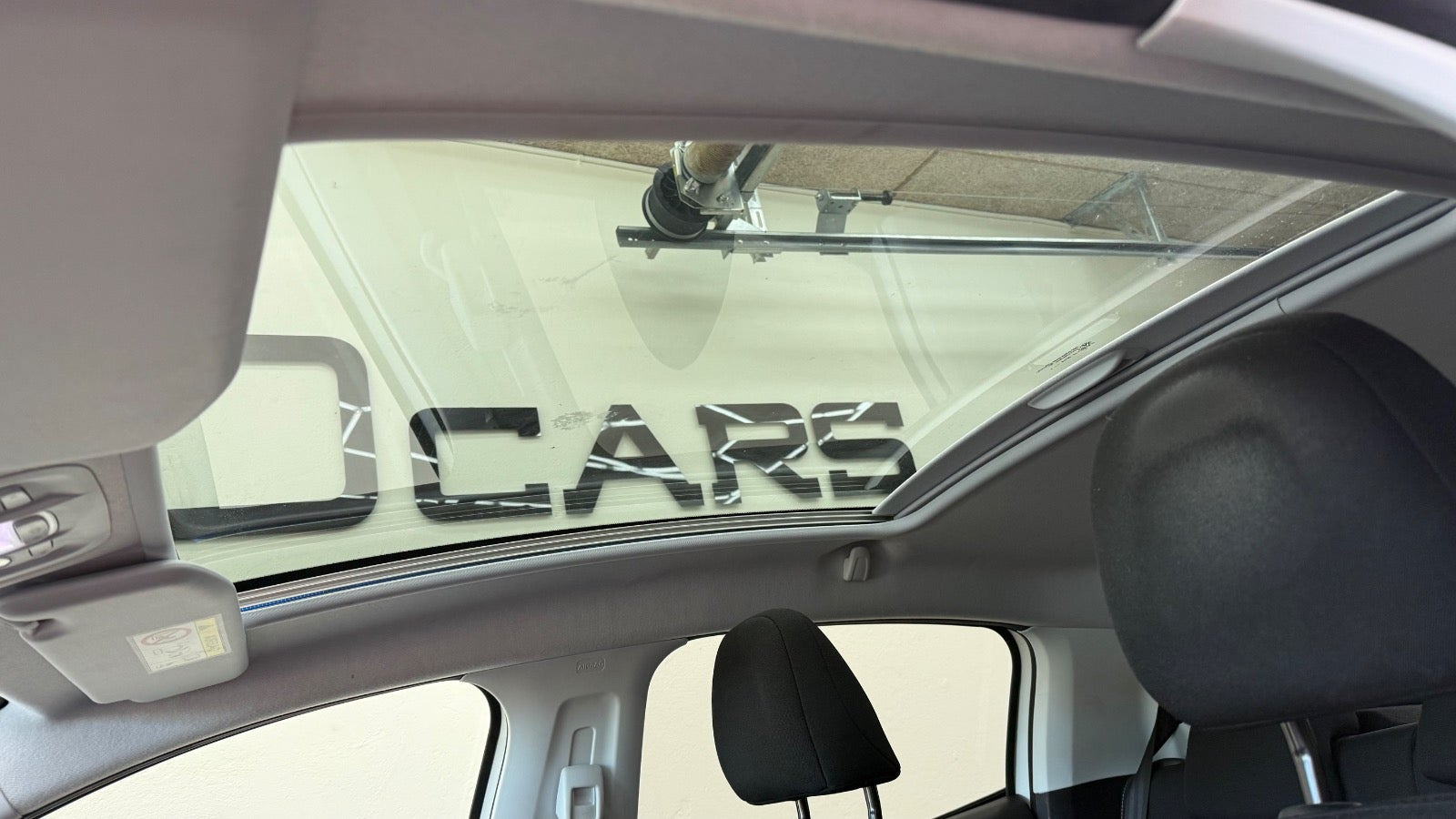 Hvid Peugeot 208 fra 2019