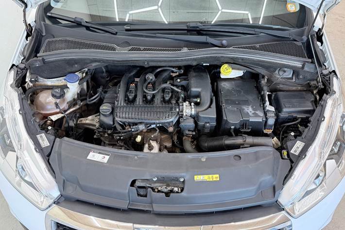 Hvid Peugeot 208 fra 2019