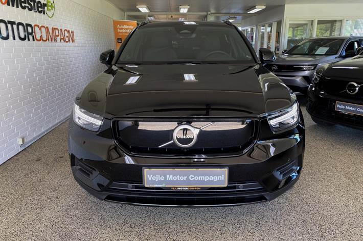 Sort Volvo XC40 fra 2022