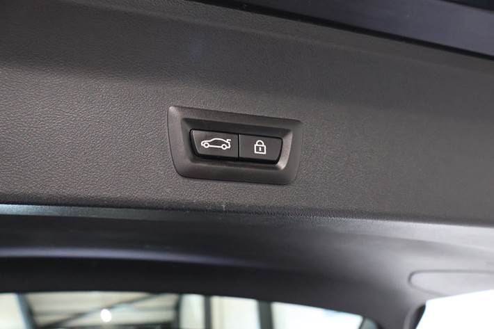 Sort BMW iX3 fra 2022
