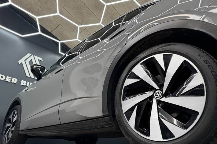 Grå VW ID.5 fra 2022