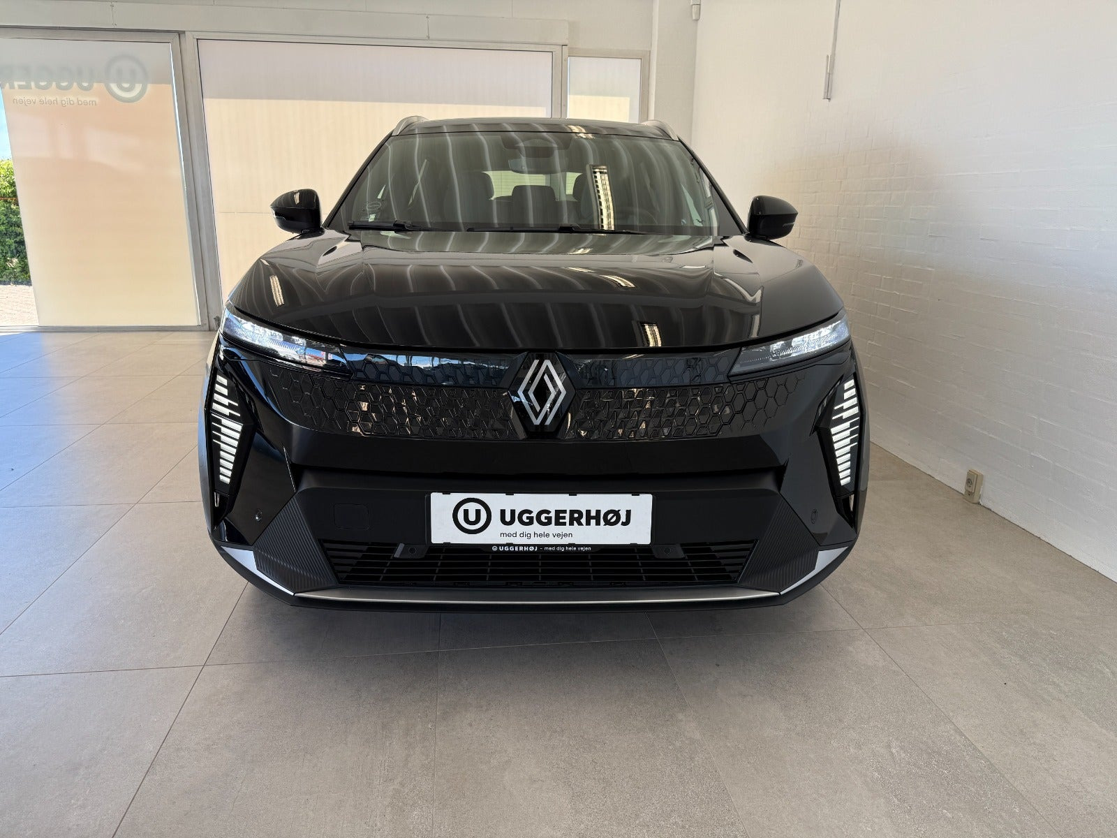 Sort Renault Scenic E-Tech fra 2025
