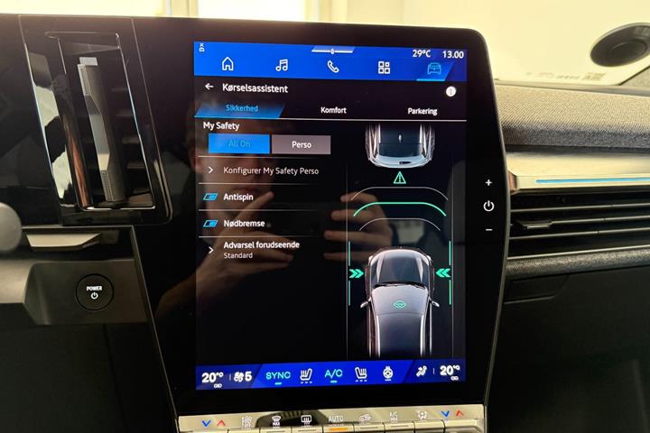 Sort Renault Scenic E-Tech fra 2025